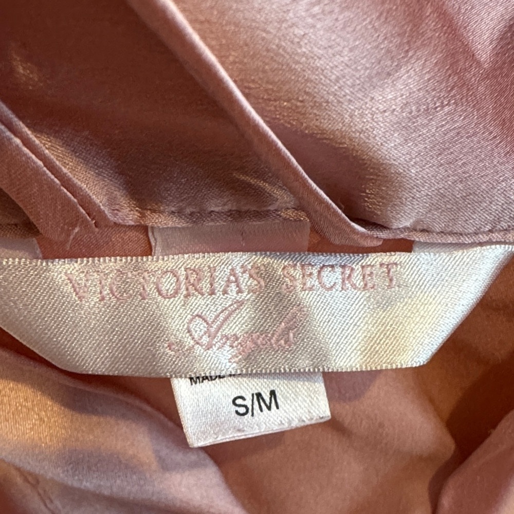 Victoria's Secret Pink Robe - Picture 2 of 4